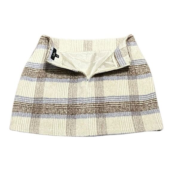 Lulus Cozy Chicness Ivory Plaid Brushed Wool Mini Skirt, Size S, NWOT - Picture 4 of 10